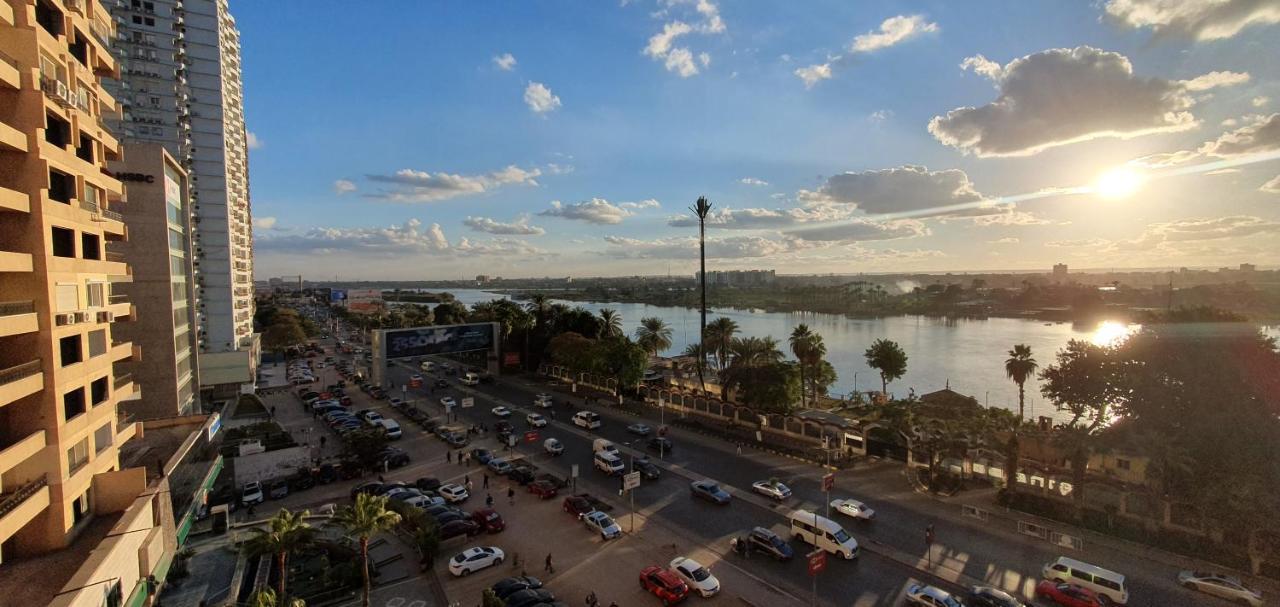 Grand Bayan Hotel & Apt At Nile Plaza カイロ エクステリア 写真